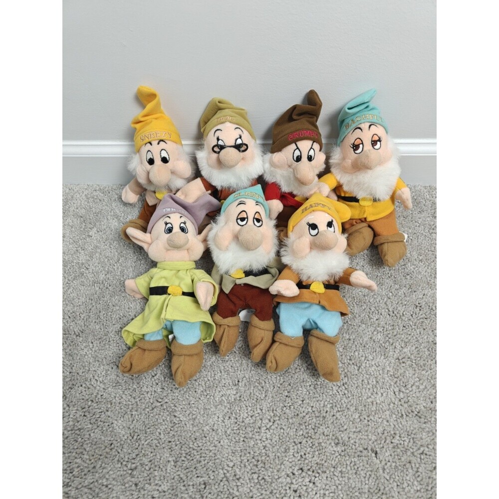 Disney Store Exclusive Snow White & The Seven Dwarfs 8" Beanie/BeanBag Plush Lot